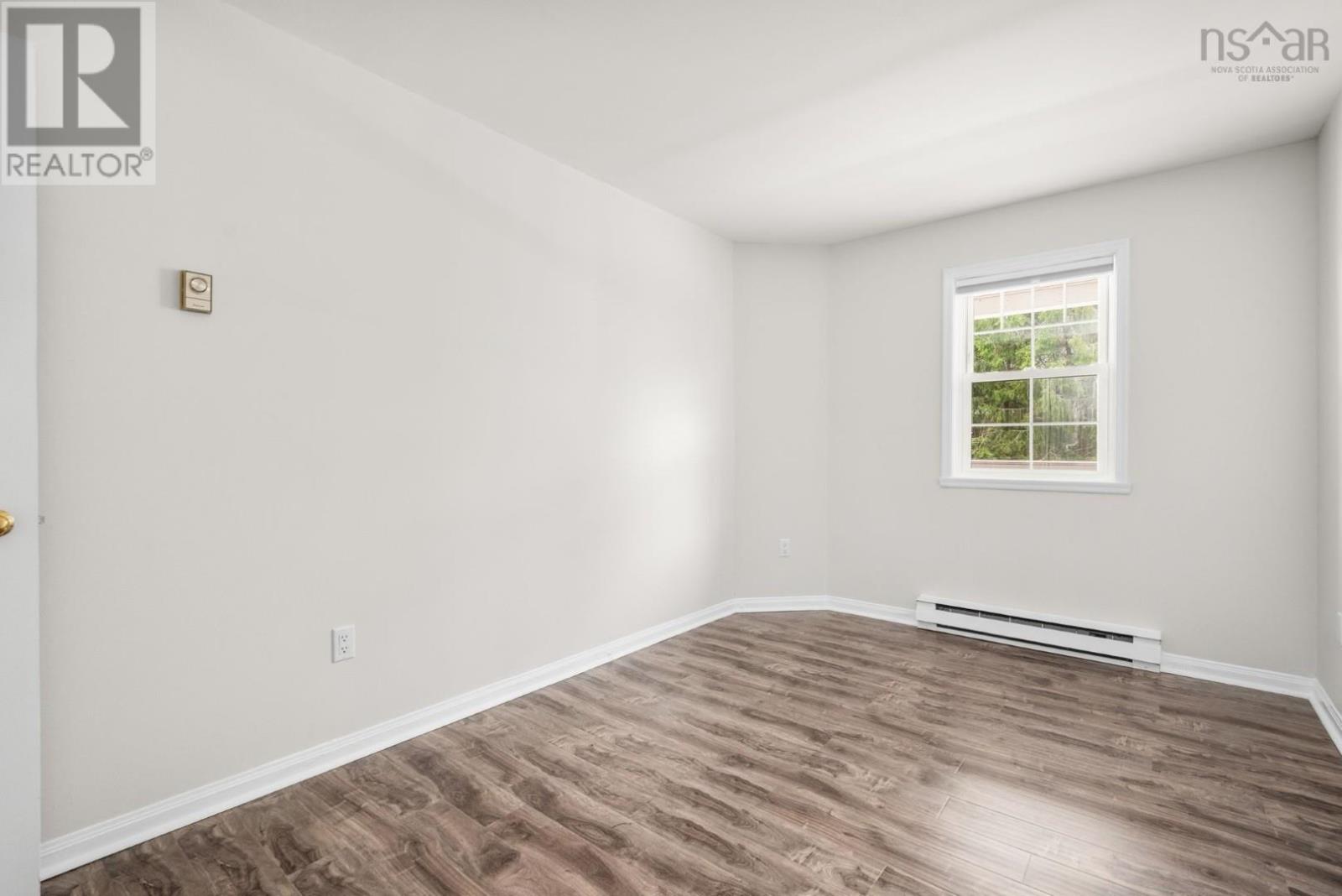 Property 28 of 37 of 422 96 Moirs Mill Road