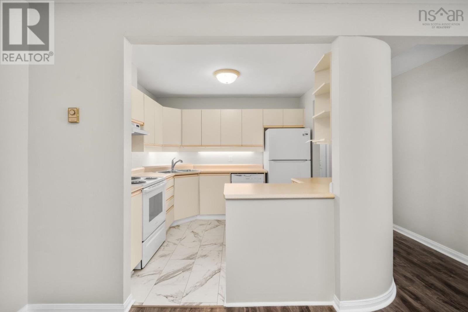 Property 21 of 37 of 422 96 Moirs Mill Road