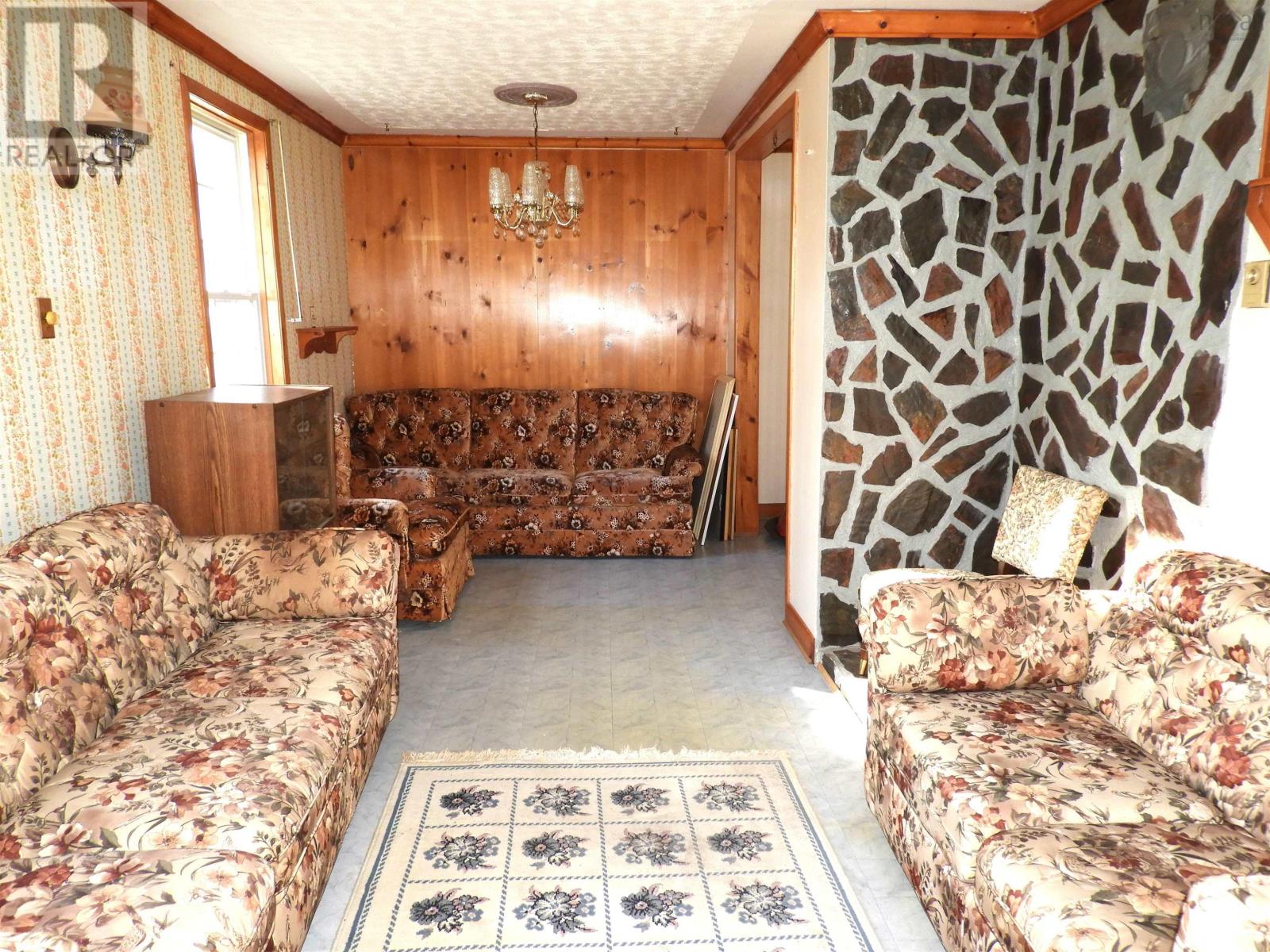 Property 14 of 21 of 6801 Highway 12