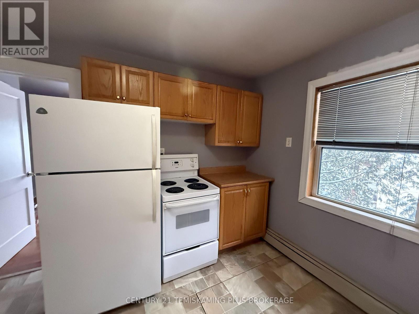 Unit 4 - Kitchen