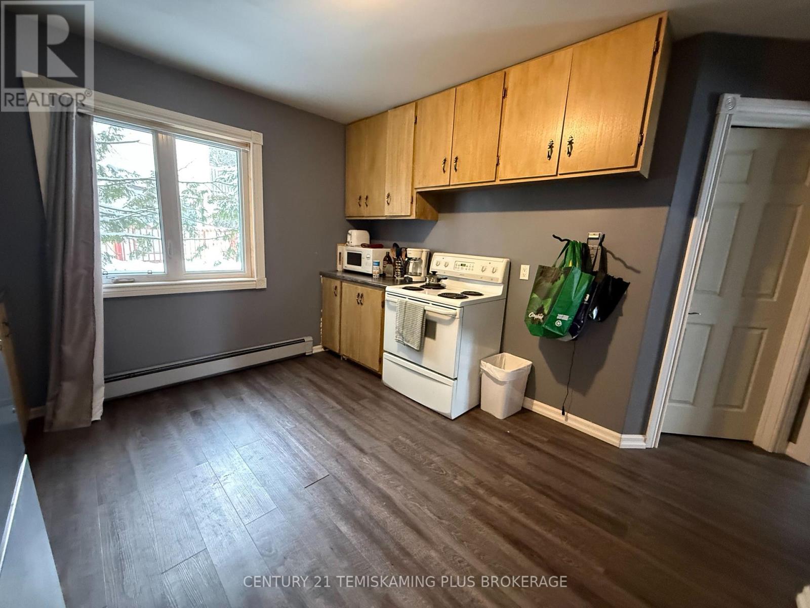 Unit 3 - Kitchen