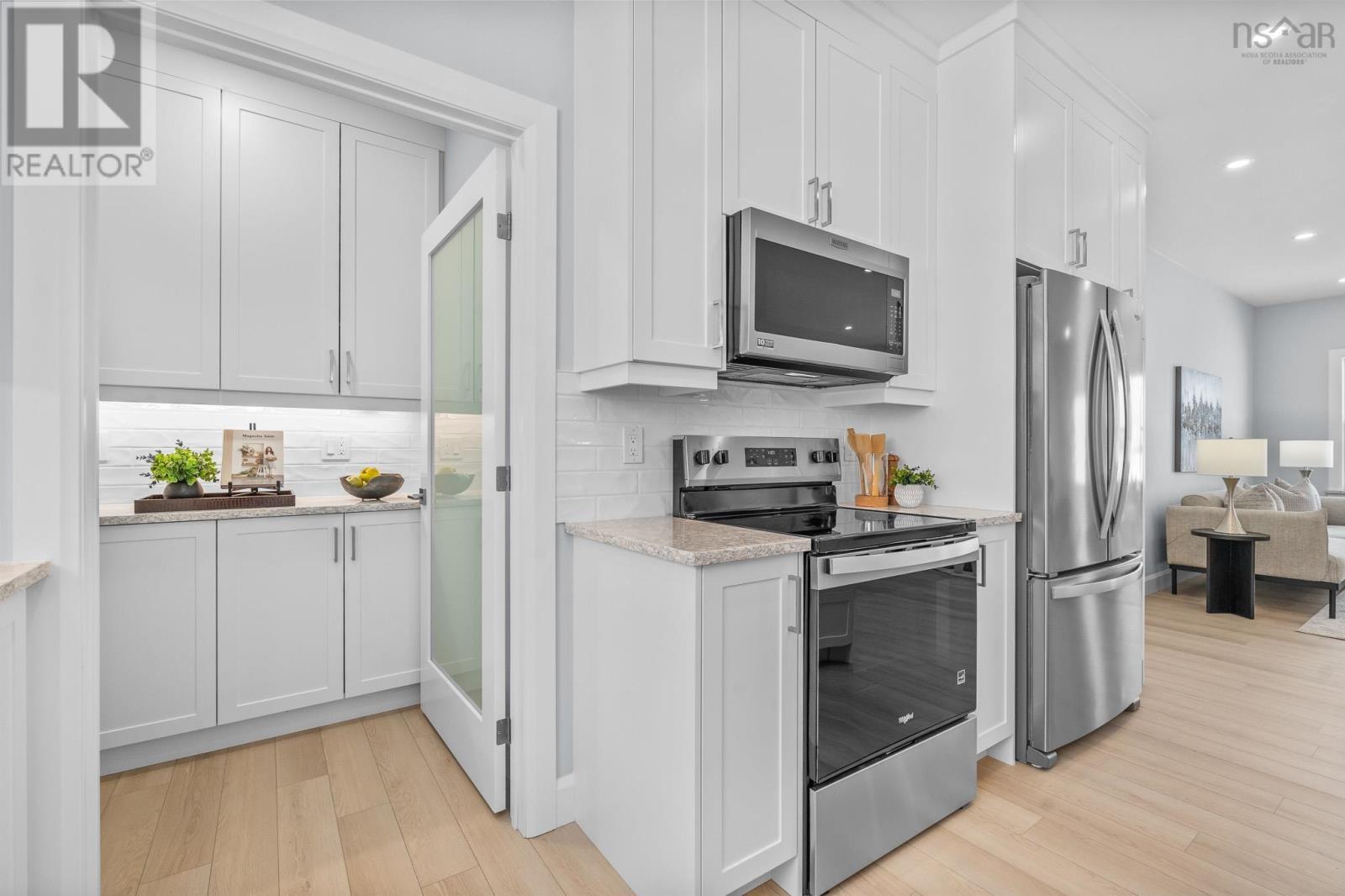 Property 20 of 48 of 11297 Highway 2