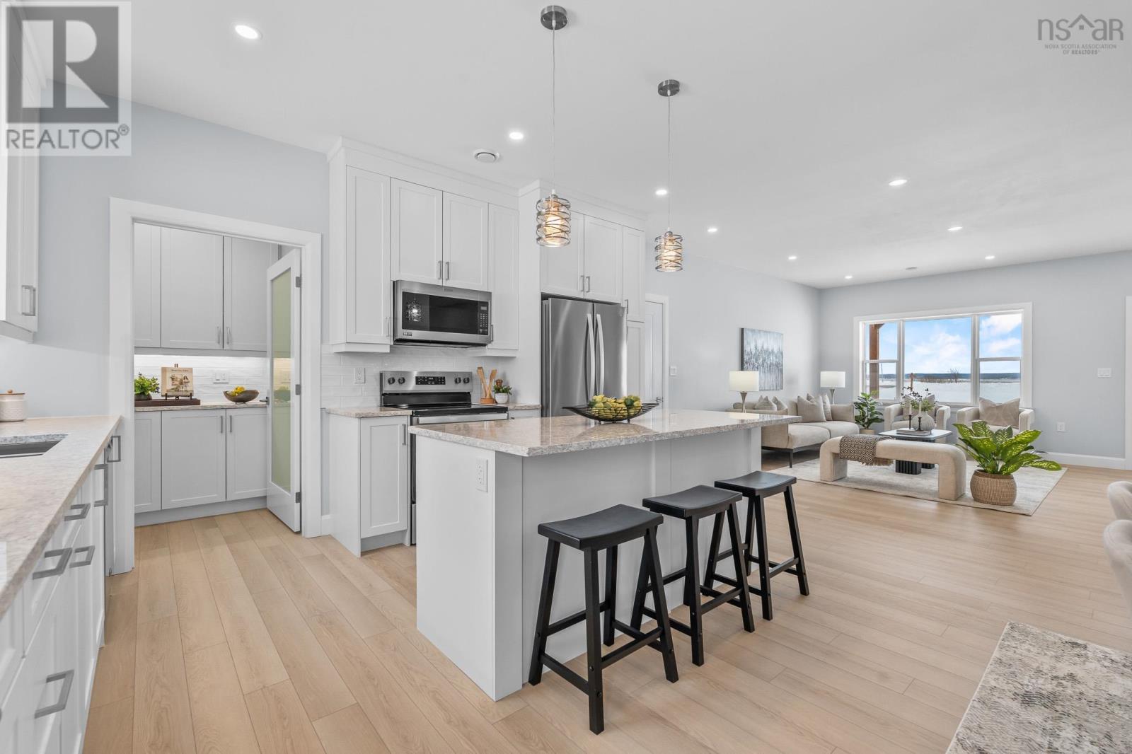 Property 27 of 48 of 11297 Highway 2