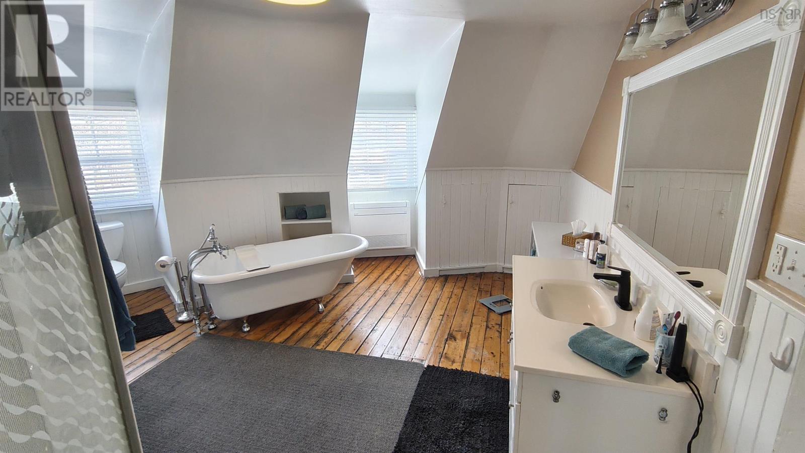 Property 40 of 50 of 7 Candy Lane