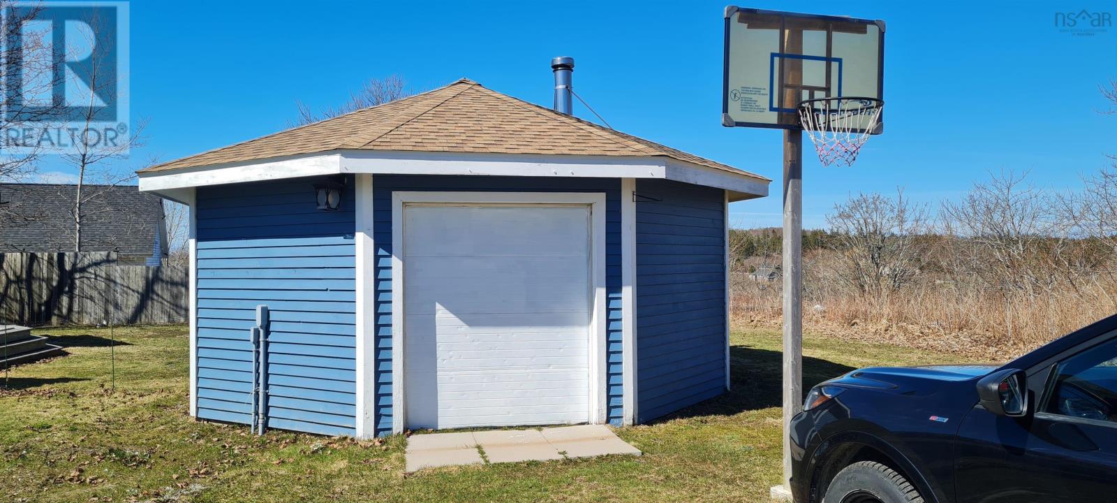 Property 49 of 50 of 7 Candy Lane