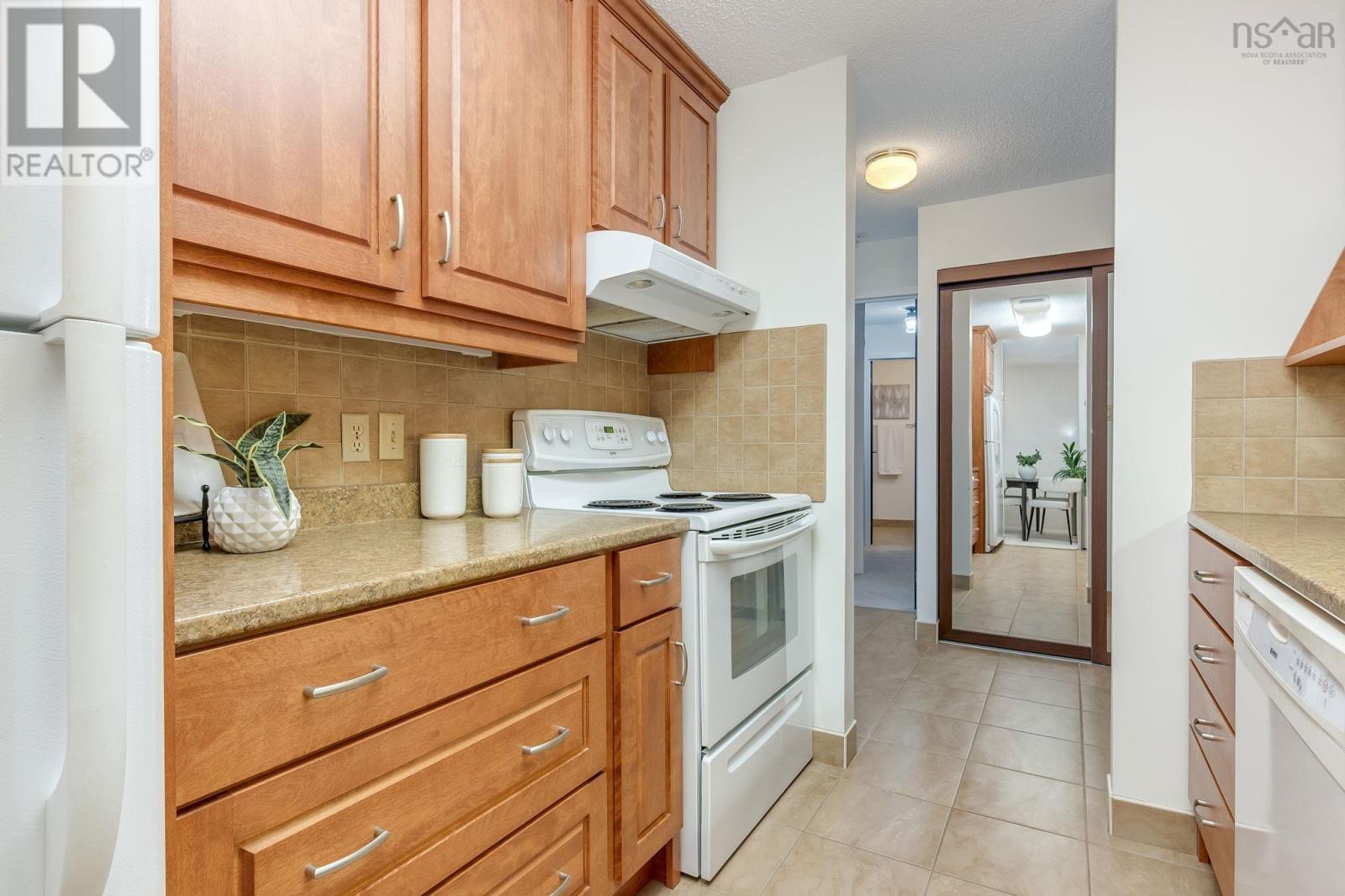 Property 8 of 36 of 306 5570 Heatherwood Court