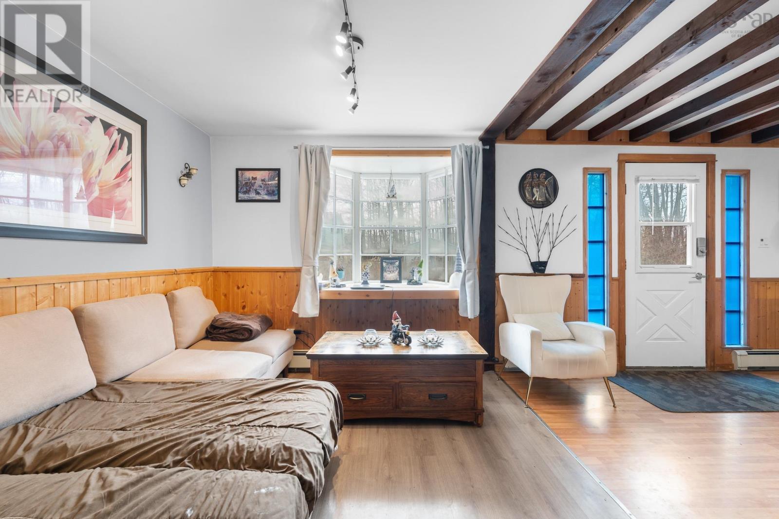 Property 8 of 43 of 114 Bog Road