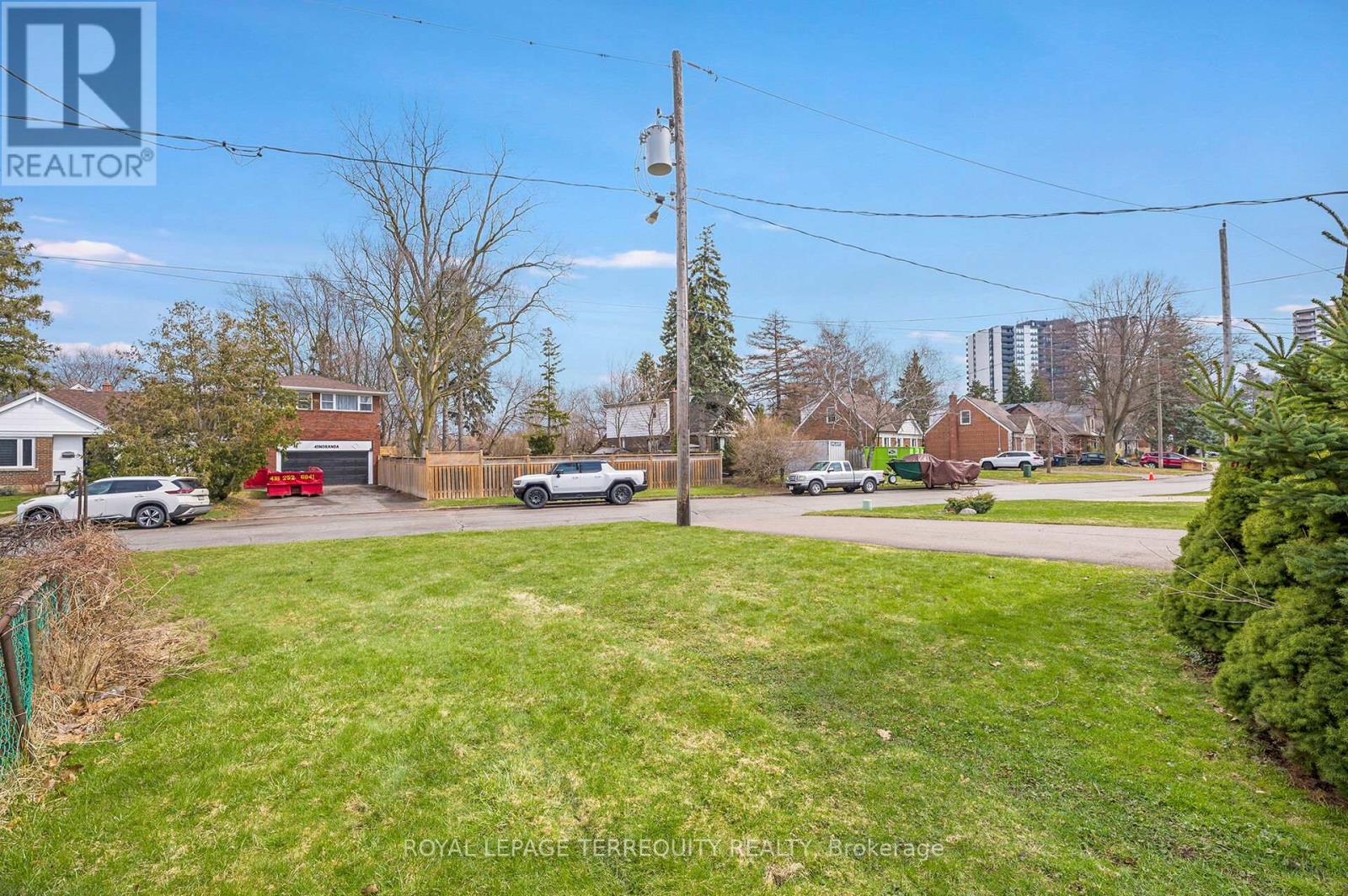 68 PARKCHESTER ROAD - 25