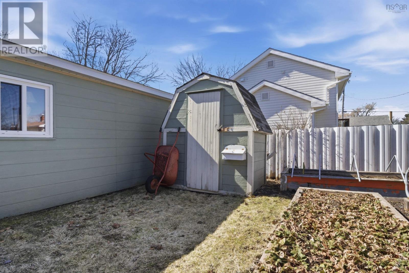 Property 37 of 42 of 145 Rosedale Avenue