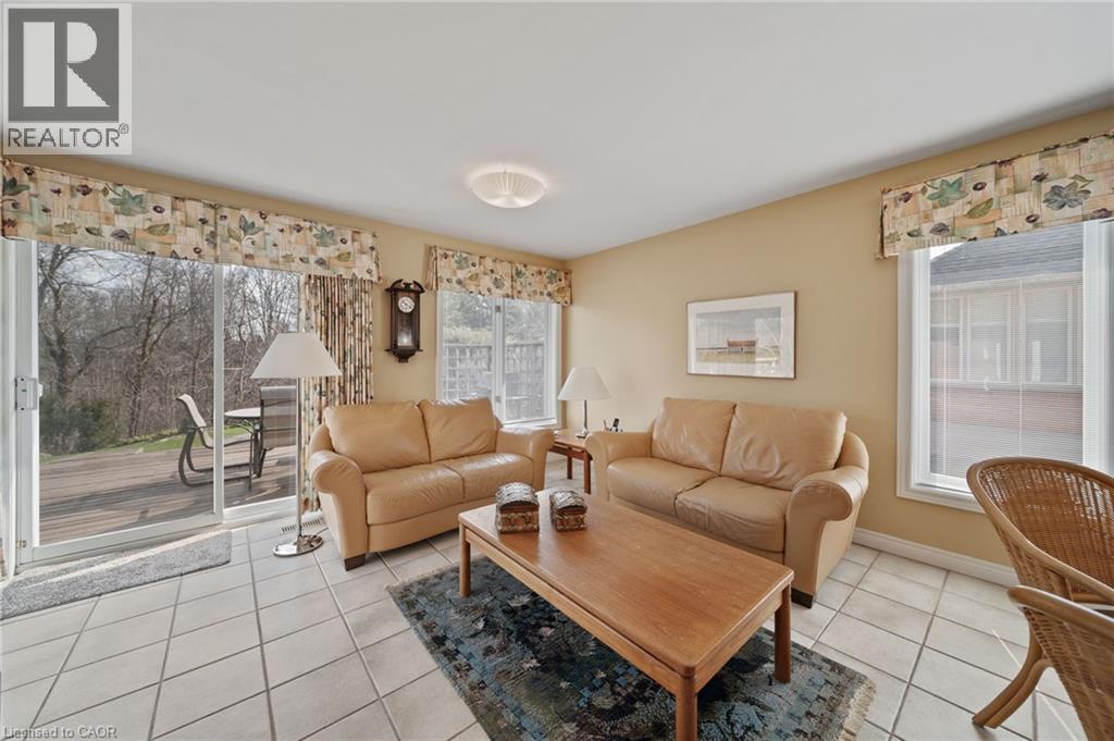 46 SOMERSET Drive - 17