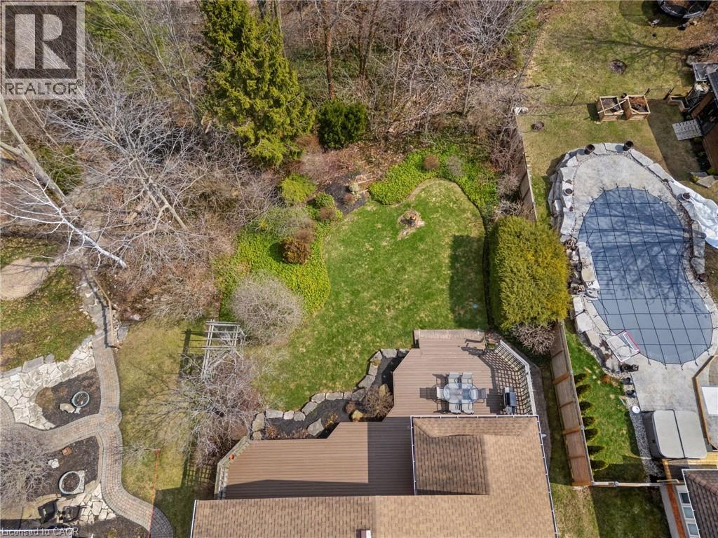 46 SOMERSET Drive - 46