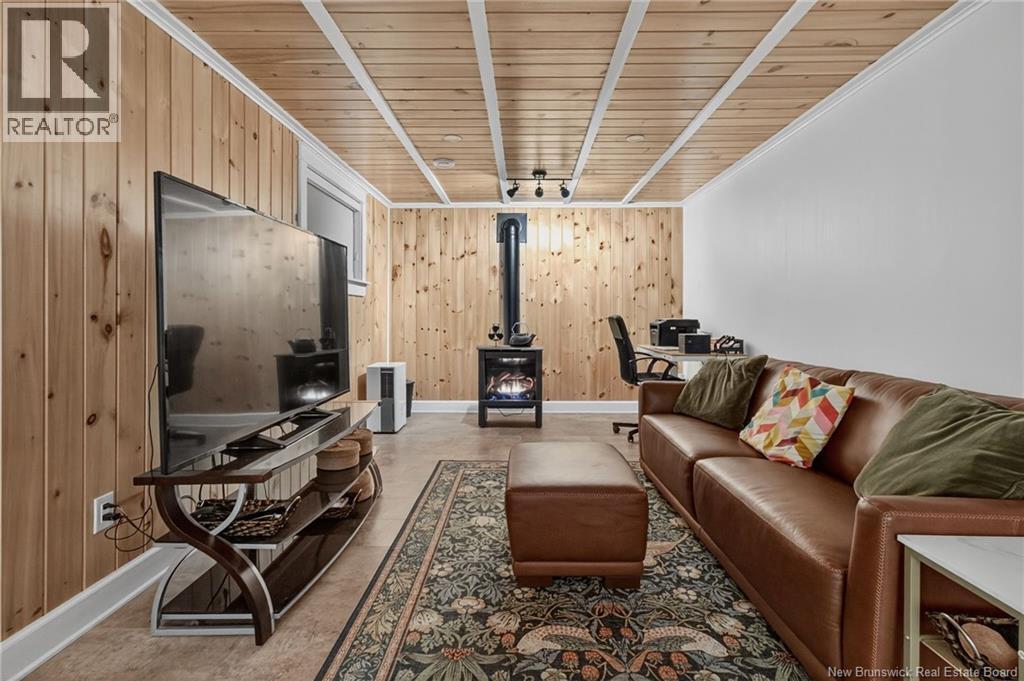 392 Fox Creek - 32
