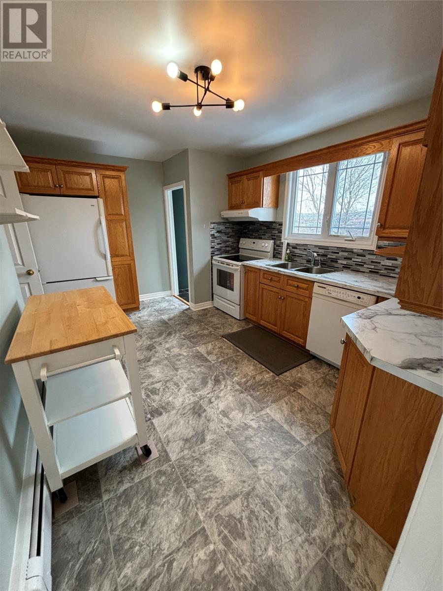 14 Diana Road — photo 8