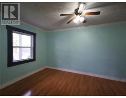 21 Village Cove Road East thumbnail 16