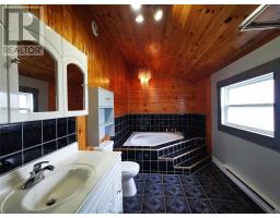 21 Village Cove Road East thumbnail 18