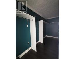 21 Village Cove Road East thumbnail 24