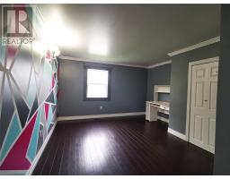 21 Village Cove Road East thumbnail 26
