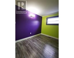 21 Village Cove Road East thumbnail 32