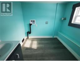 21 Village Cove Road East thumbnail 38