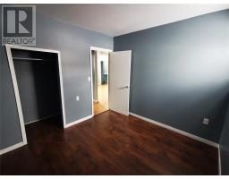21 Village Cove Road East thumbnail 47