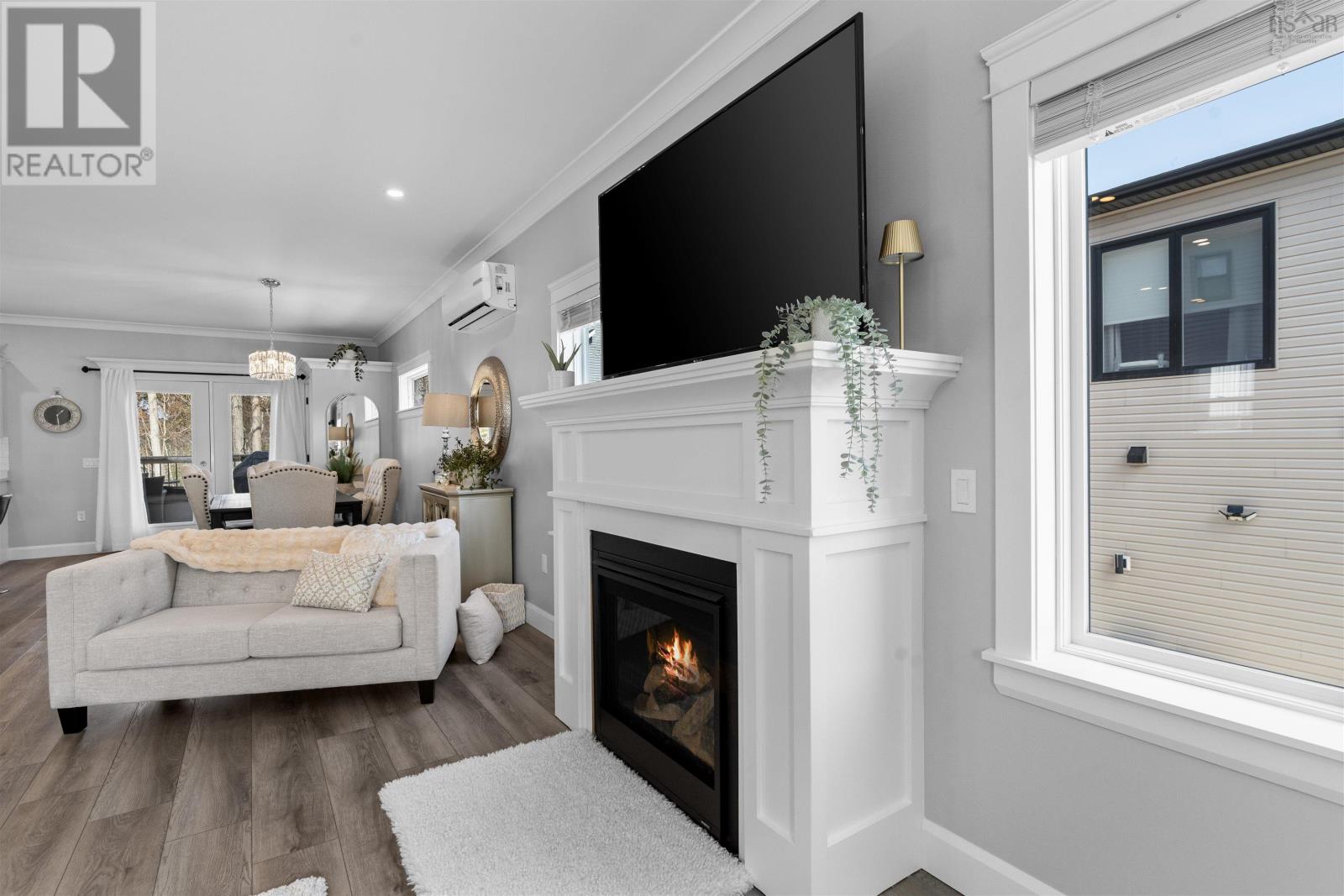 Property 14 of 44 of 35 Angel Court