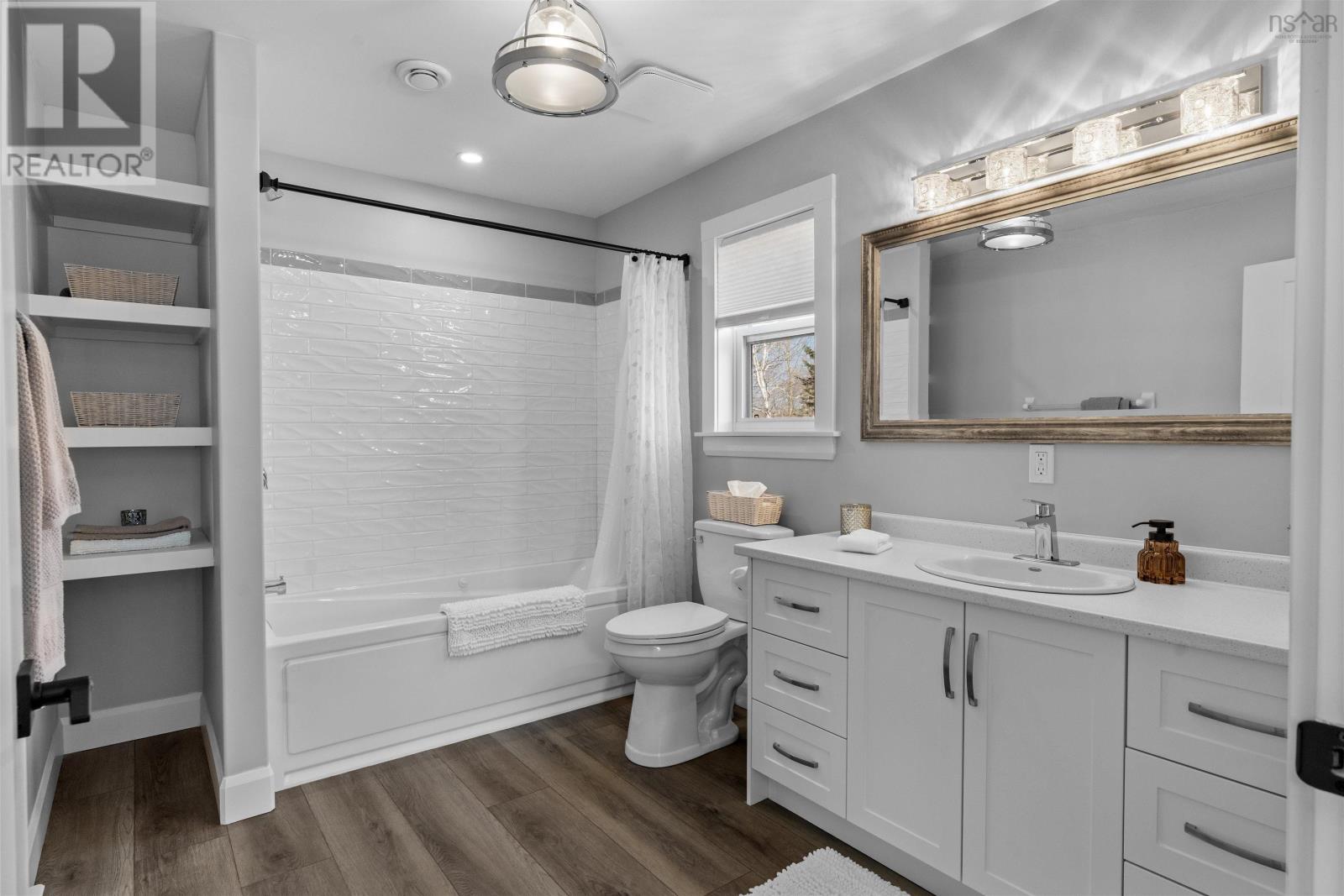 Property 35 of 44 of 35 Angel Court