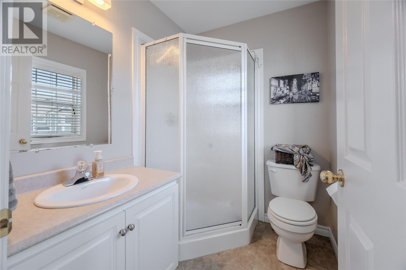 28 Margarets Place — photo 18