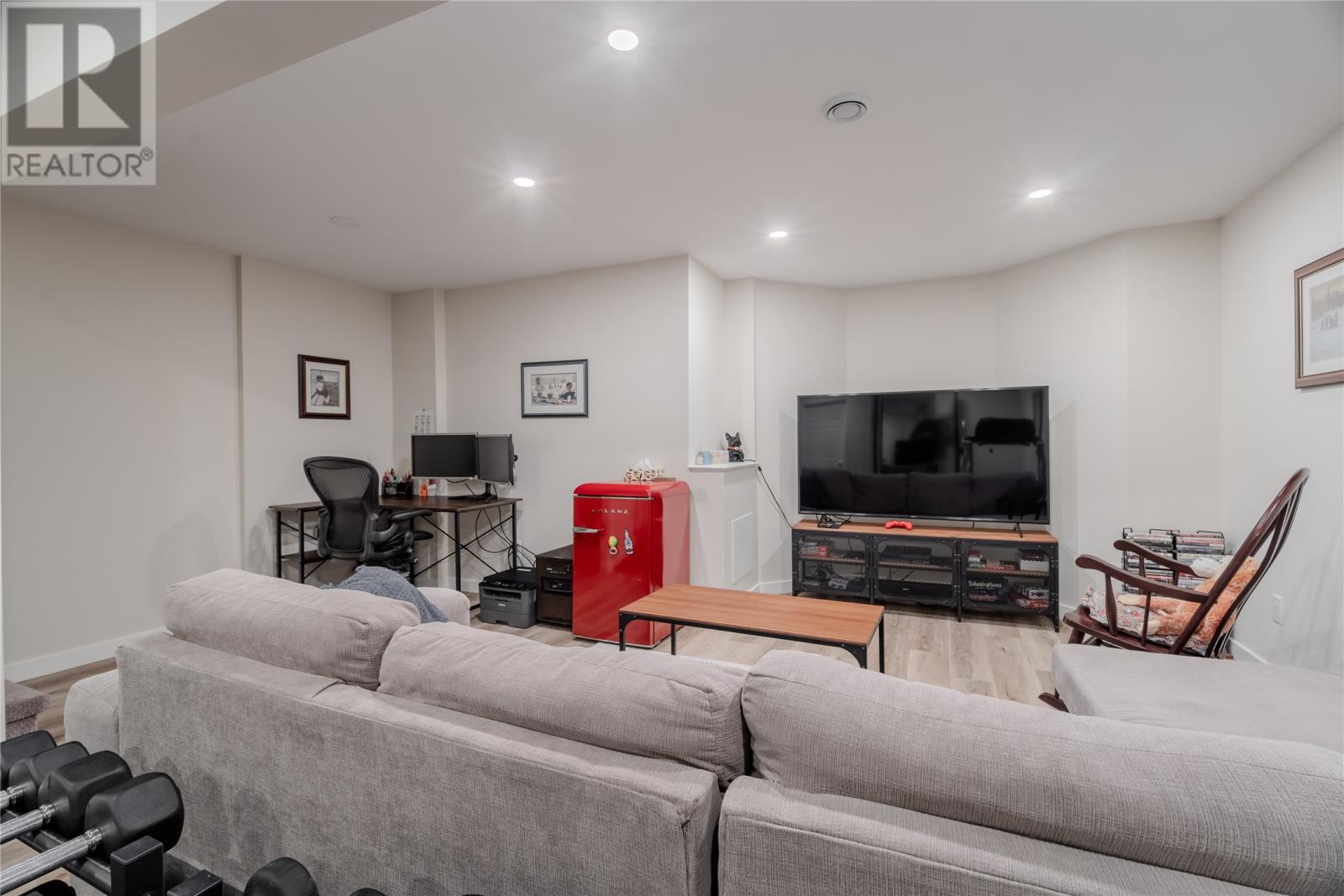 28 Margarets Place — photo 24