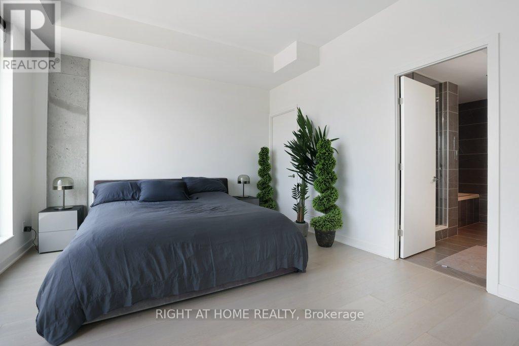 #2002 203 CATHERINE STREET - 15