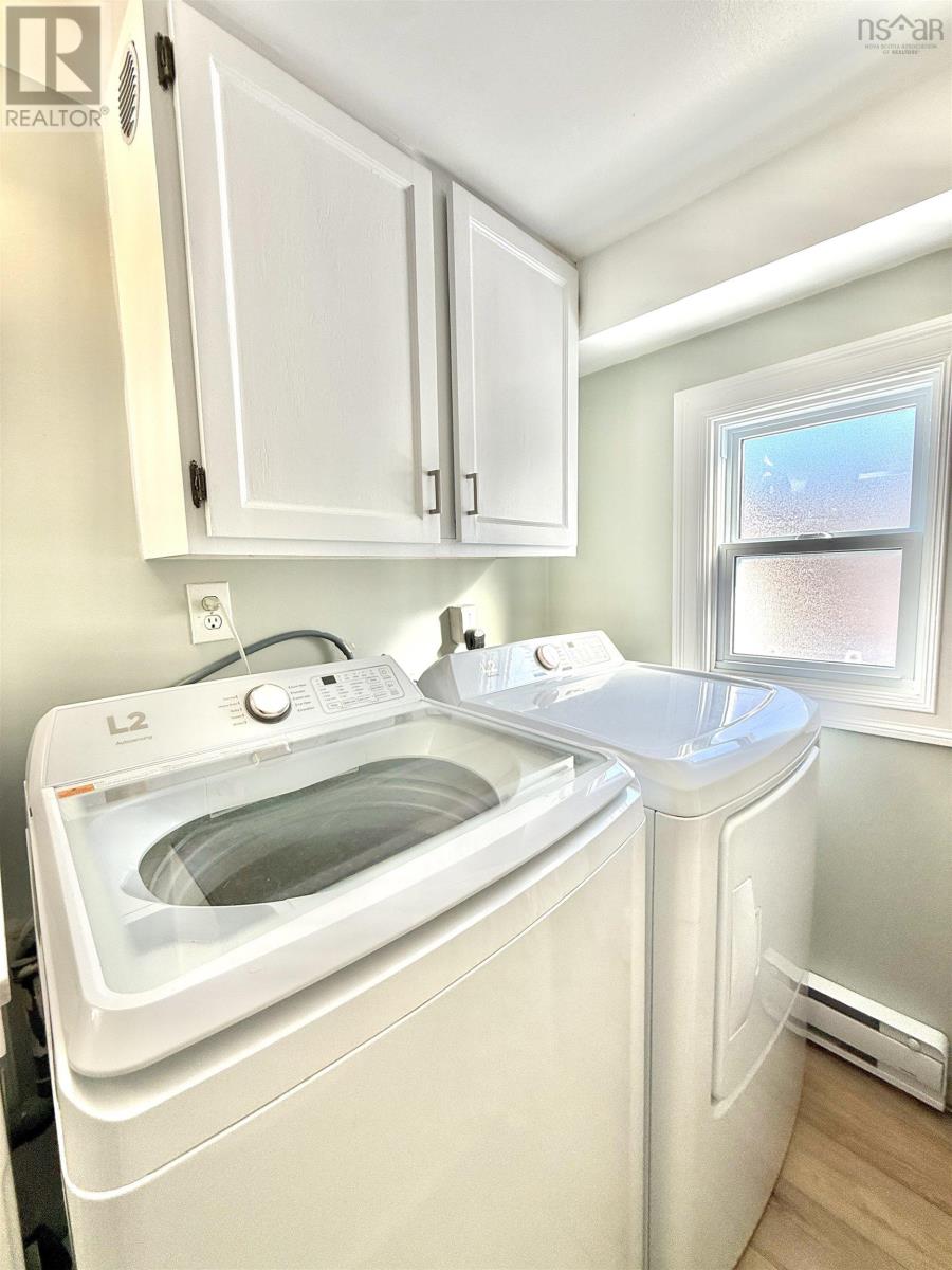 Property 16 of 28 of 11 SNOW WHITE Drive