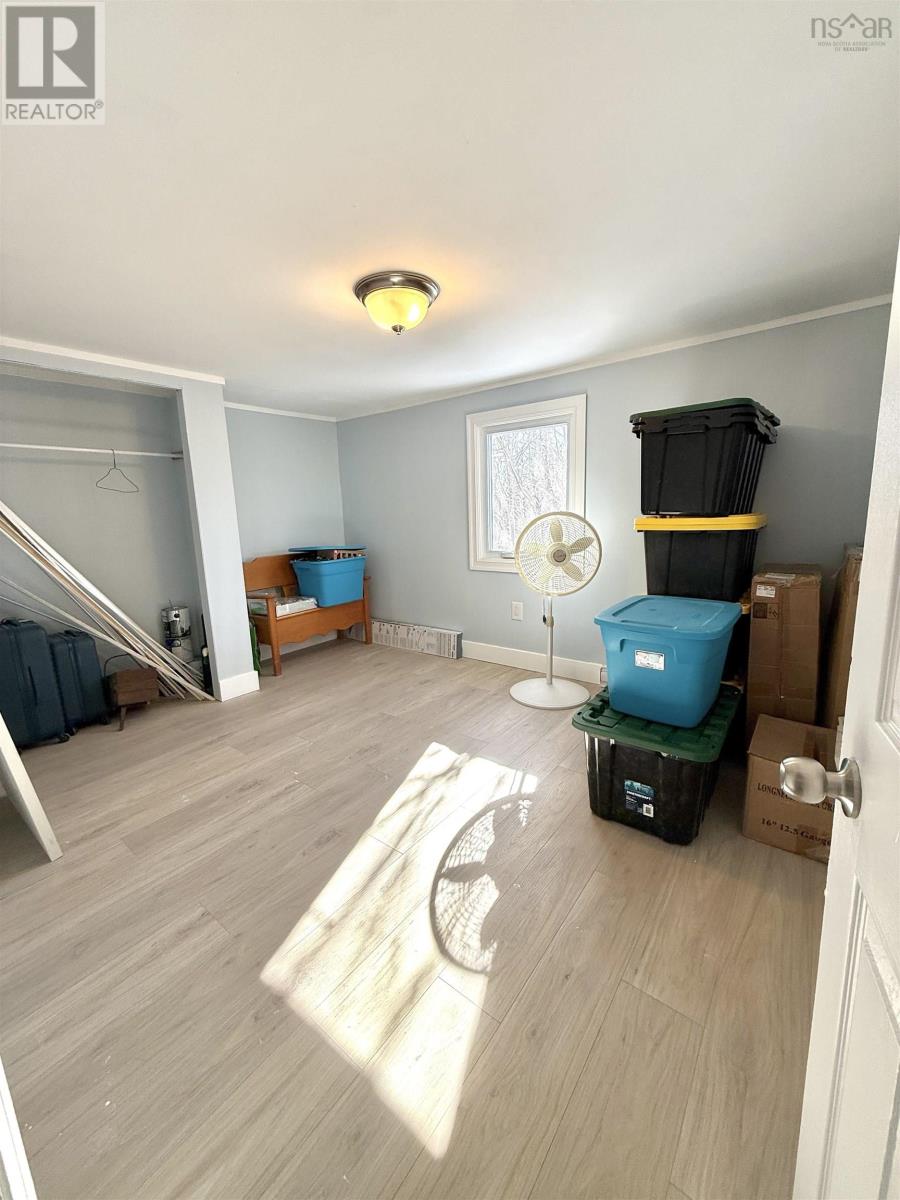 Property 21 of 28 of 11 SNOW WHITE Drive