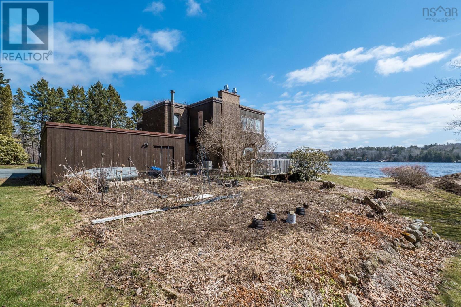 Property 7 of 47 of 350 Viewmount Drive