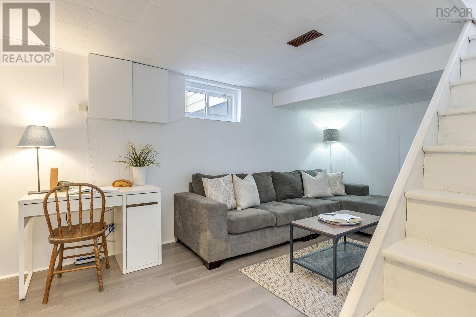 Property 23 of 40 of 207 Victoria Road