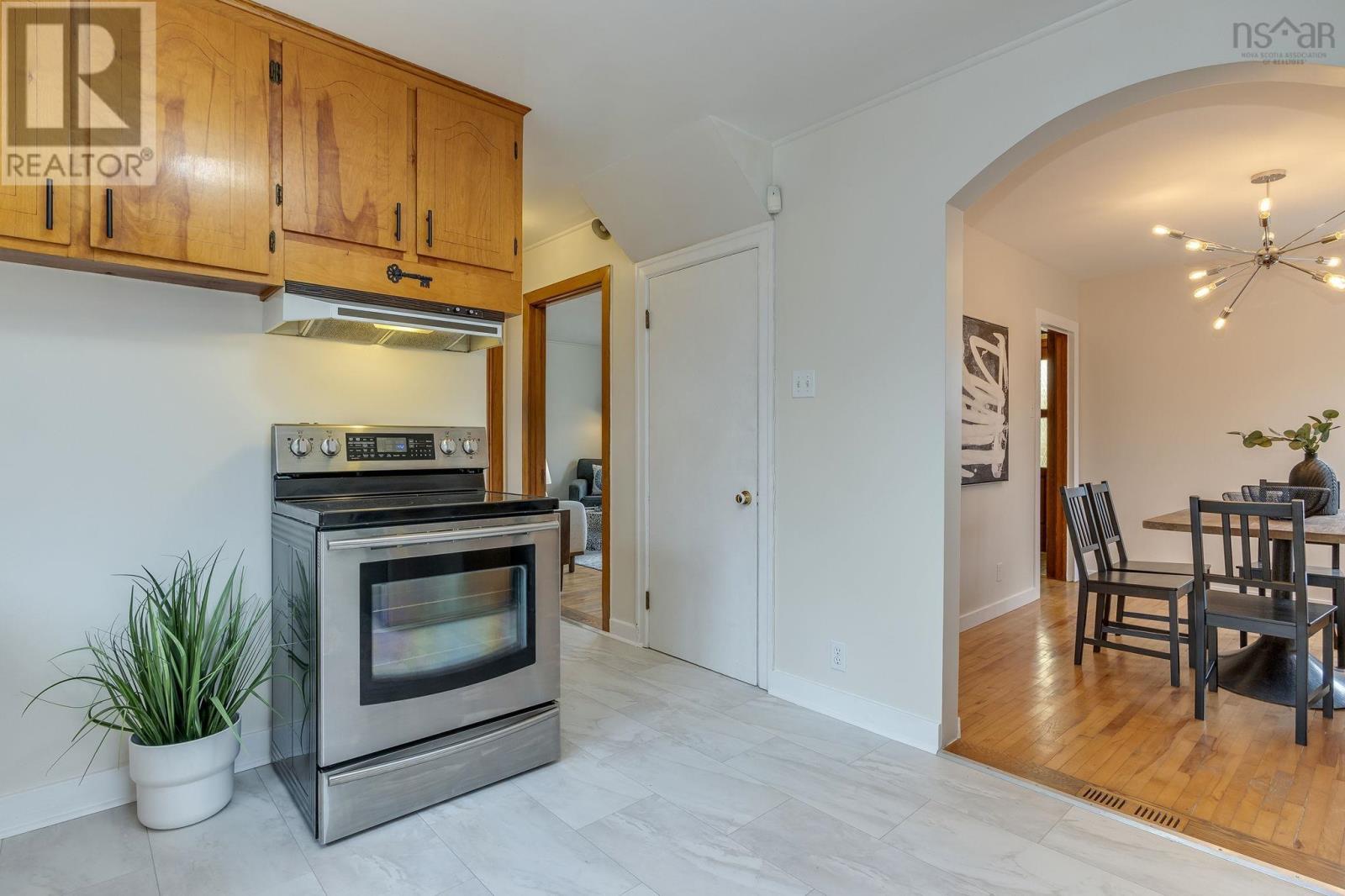 Property 9 of 40 of 207 Victoria Road