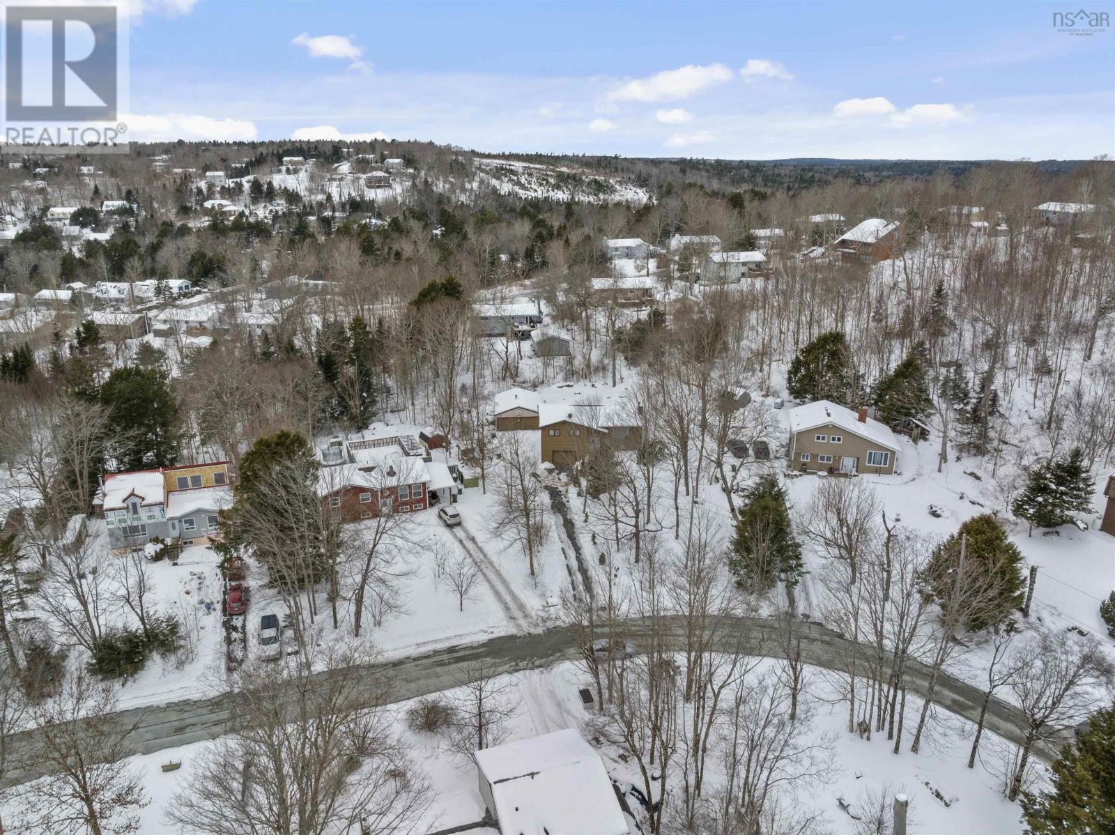 Property 10 of 38 of 86 Theresa Court