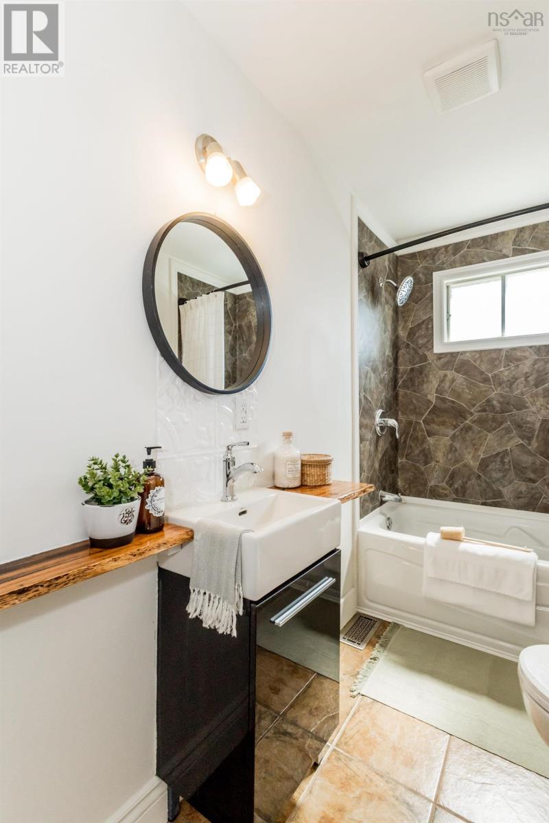 Property 20 of 47 of 14110 Highway 1