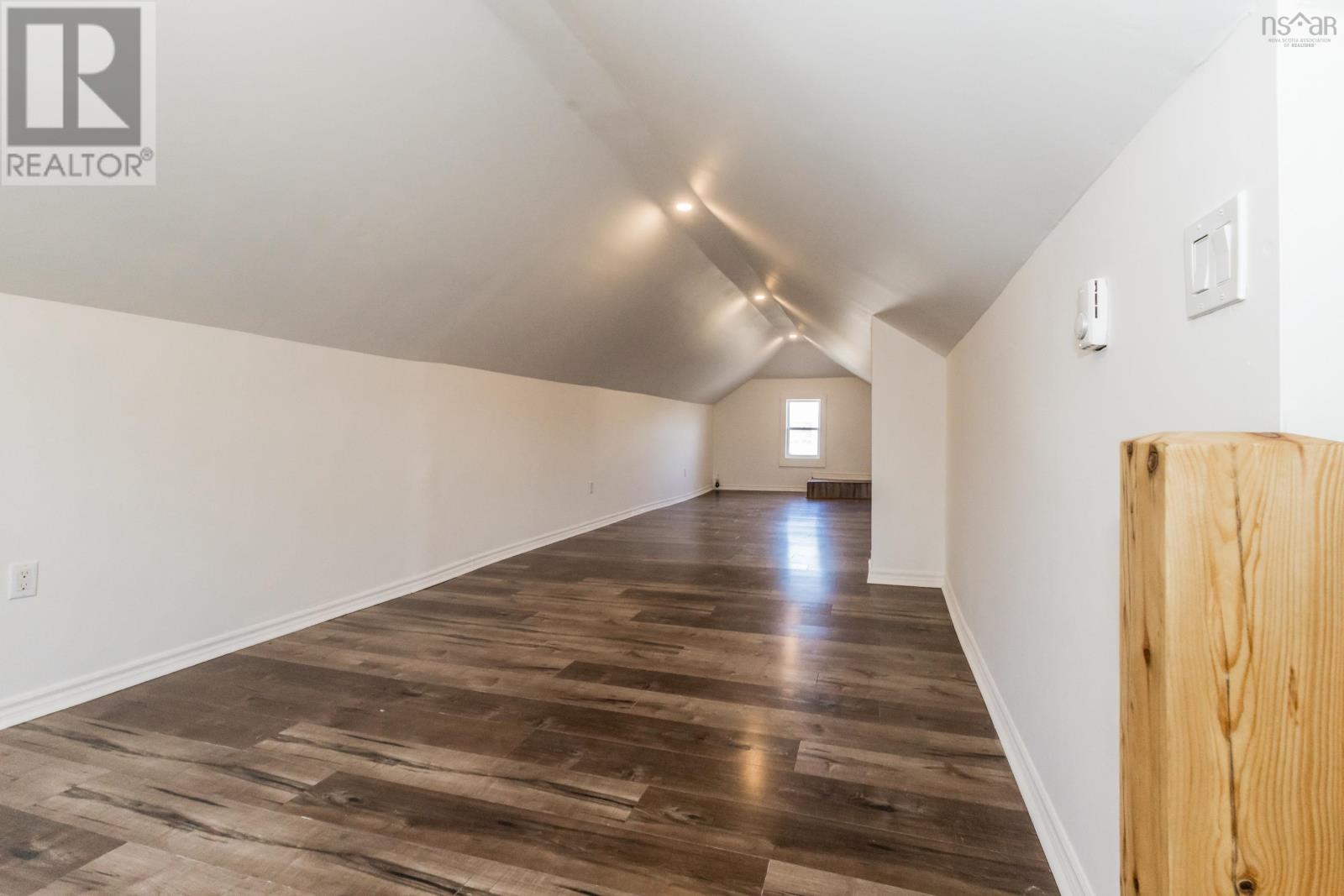 Property 33 of 47 of 14110 Highway 1