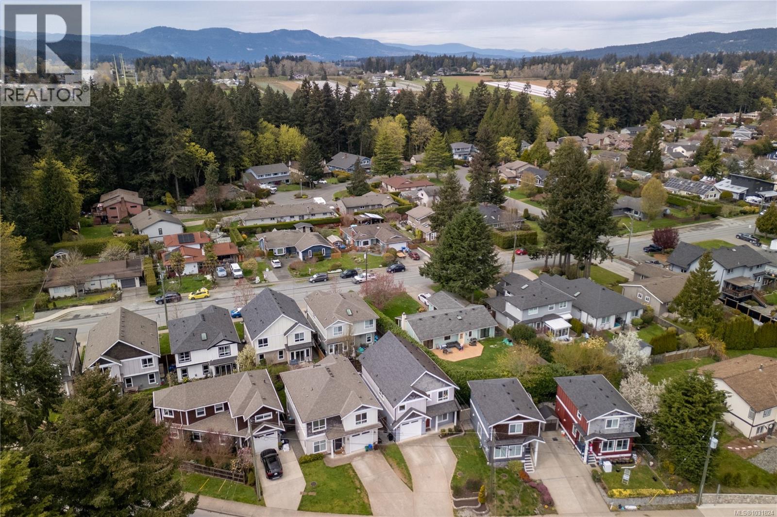 6886 Saanich Cross Rd - 24