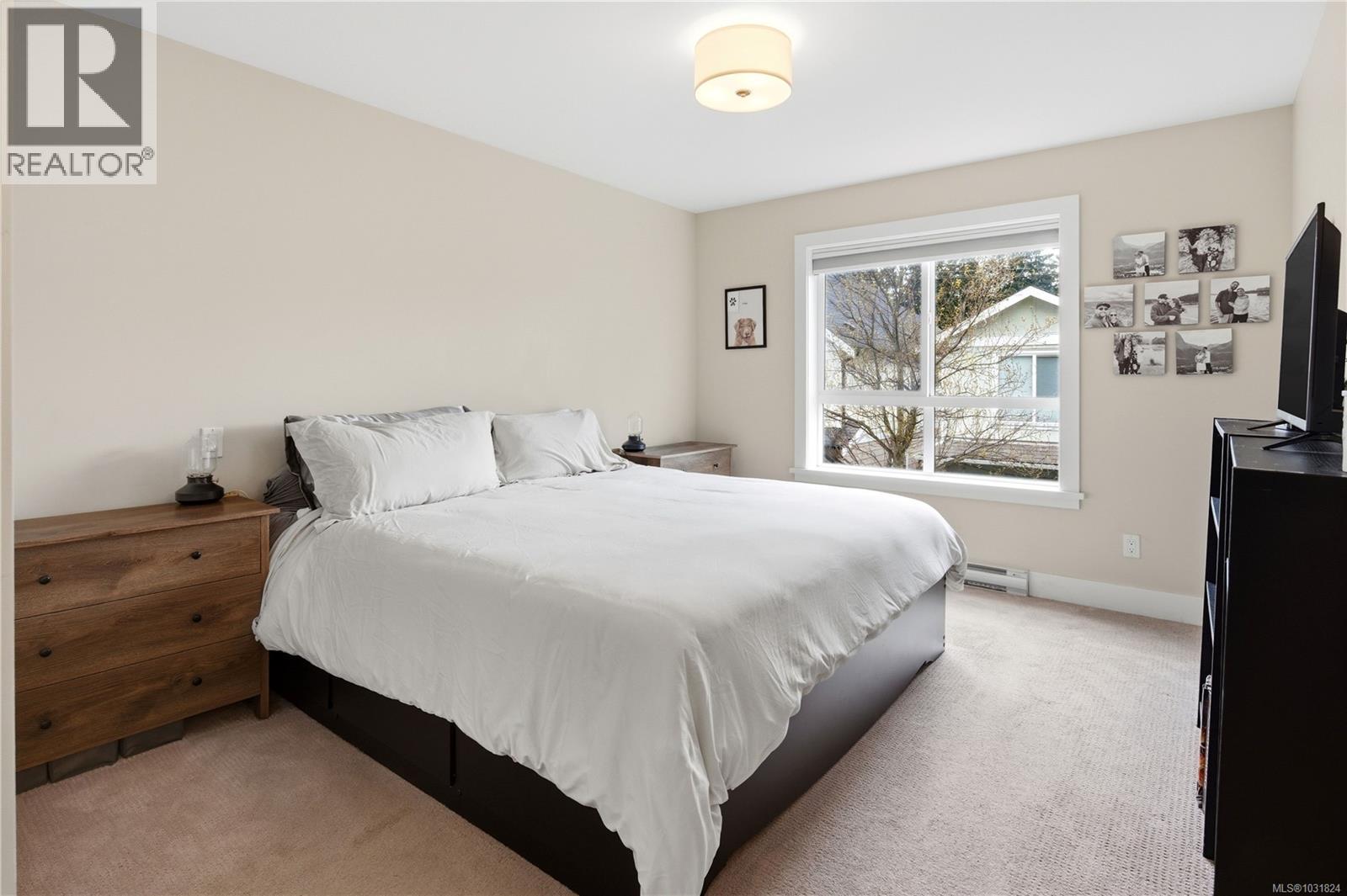 6886 Saanich Cross Rd - 8