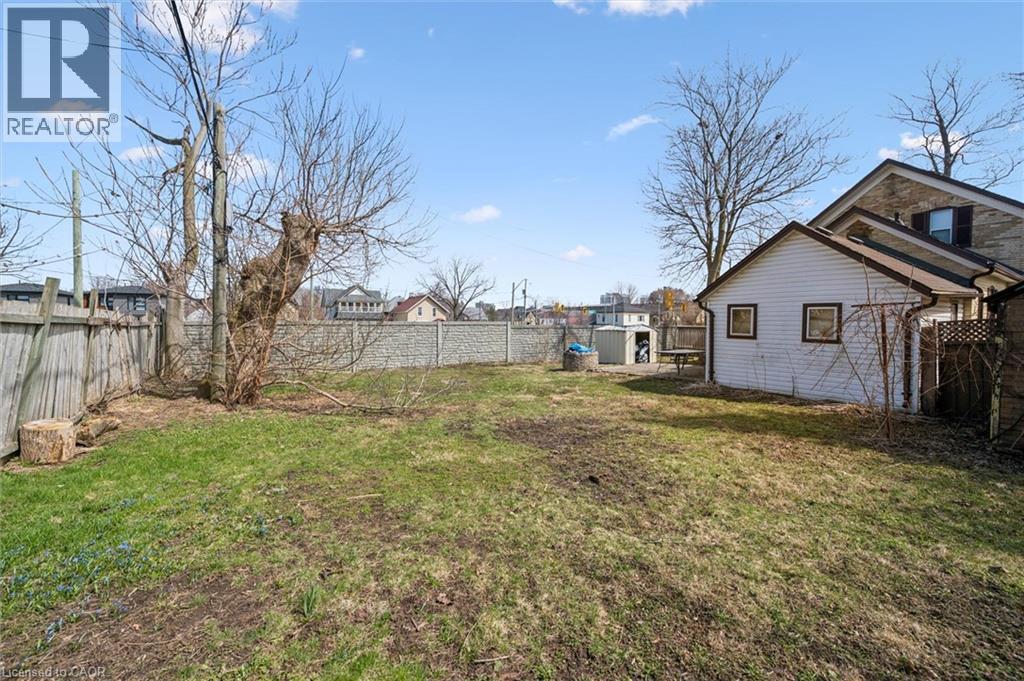 156 WELLINGTON Street N - 39