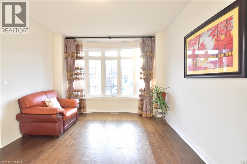 512 TERRINGTON CRESCENT - 11