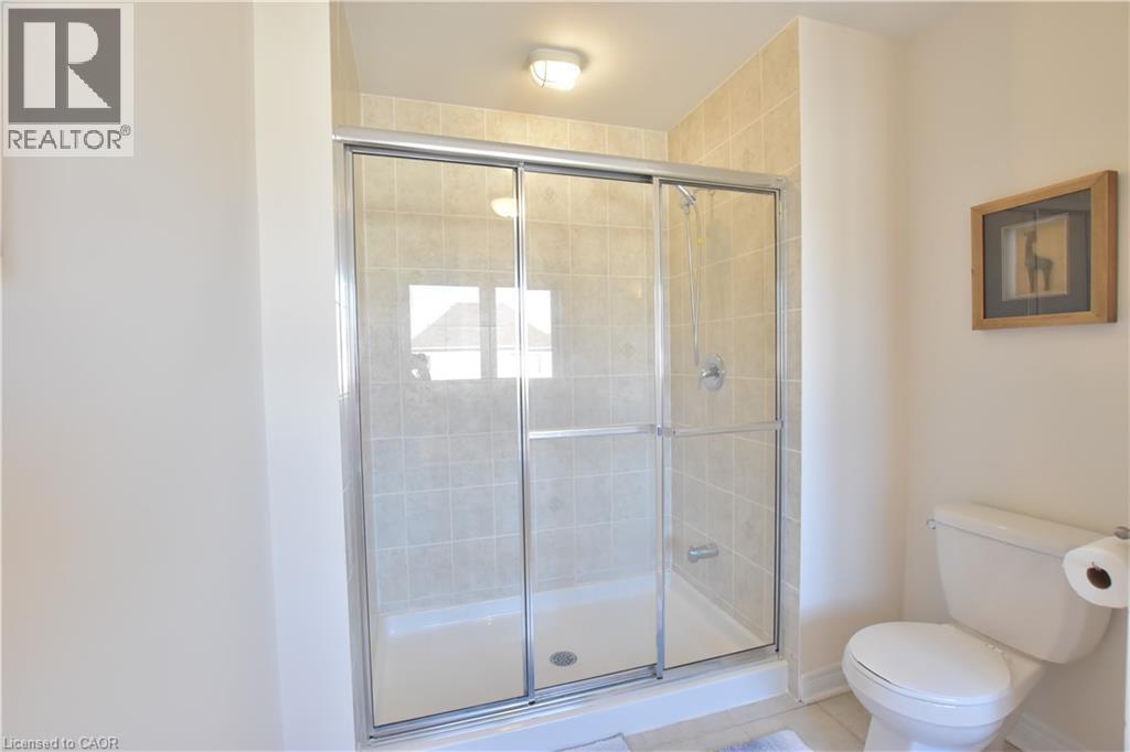 512 TERRINGTON CRESCENT - 33