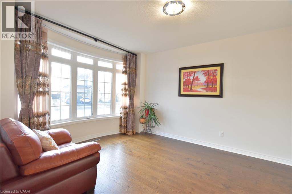 512 TERRINGTON CRESCENT - 12