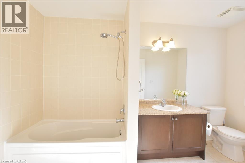 512 TERRINGTON CRESCENT - 37