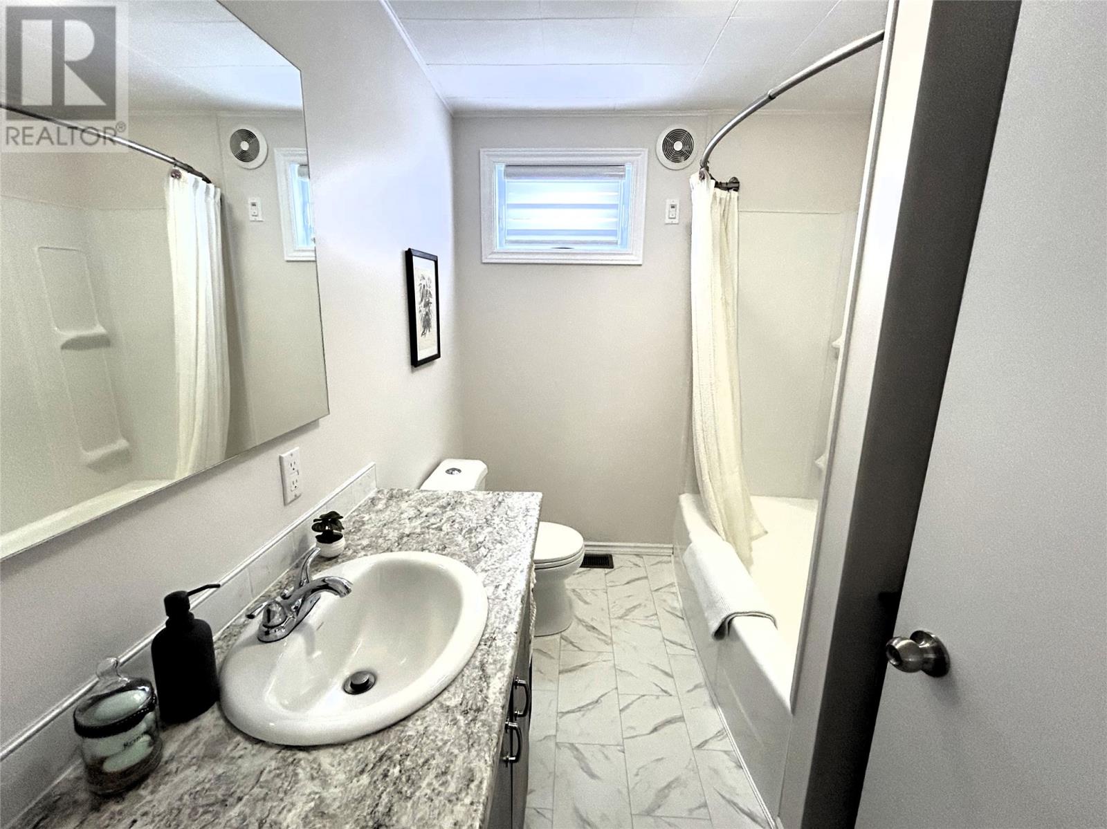 Main Floor Full Piece Bathroom