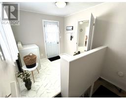 4 Hillview Avenue thumbnail 25
