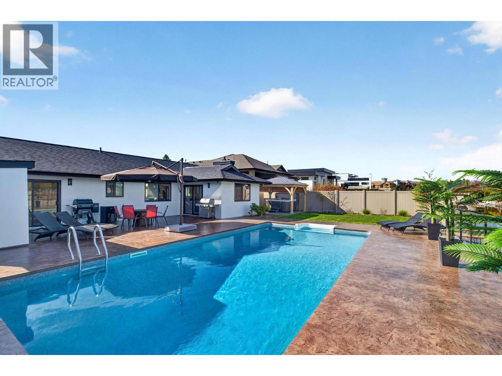  1674 Pritchard Drive, West Kelowna