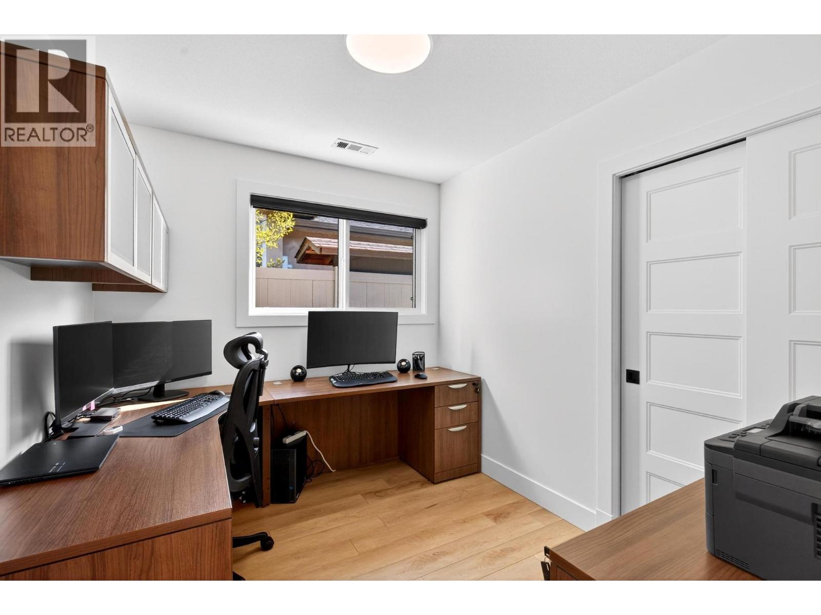  1674 Pritchard Drive, West Kelowna