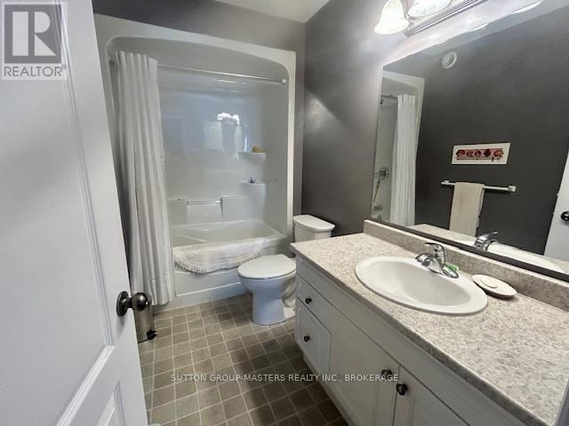 124 FARMSTEAD COURT - 14