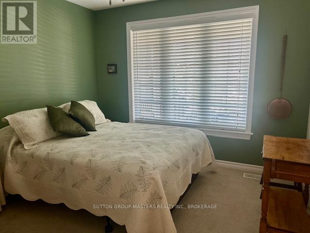 124 FARMSTEAD COURT - 15